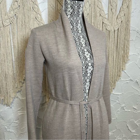 Aritzia Babaton Kirby Cardigan Merino Wool Blend Women’s size XS - Picture 5 of 12